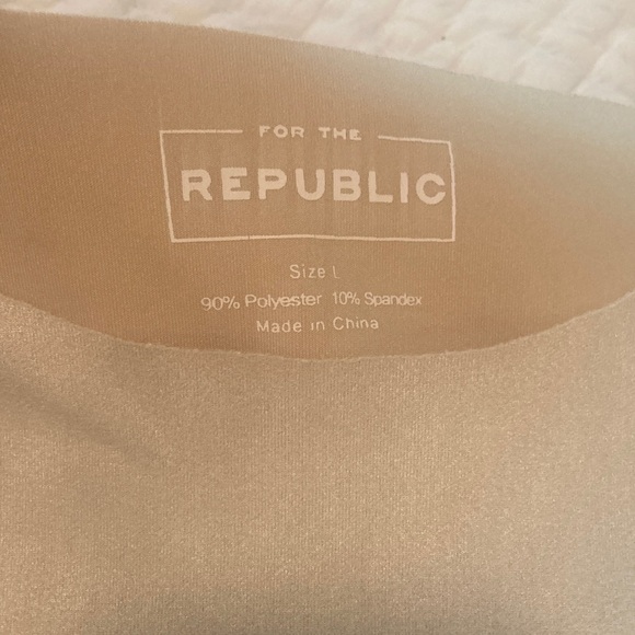 For the Republic, Soft faux suede Beige Long Sleeve top, size Large, so soft!🌸🌸🌸 - Picture 2 of 6